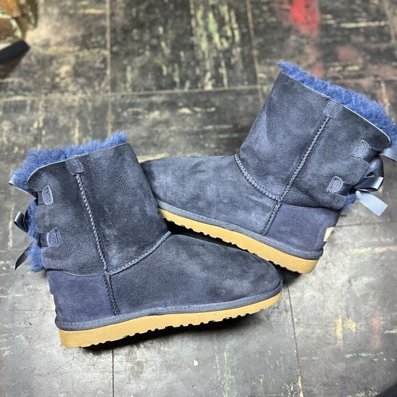 UGG Classic Bailey Bow Boot "Navy Blue" Size 6 CLEAN OG RARE - Picture 4 of 7
